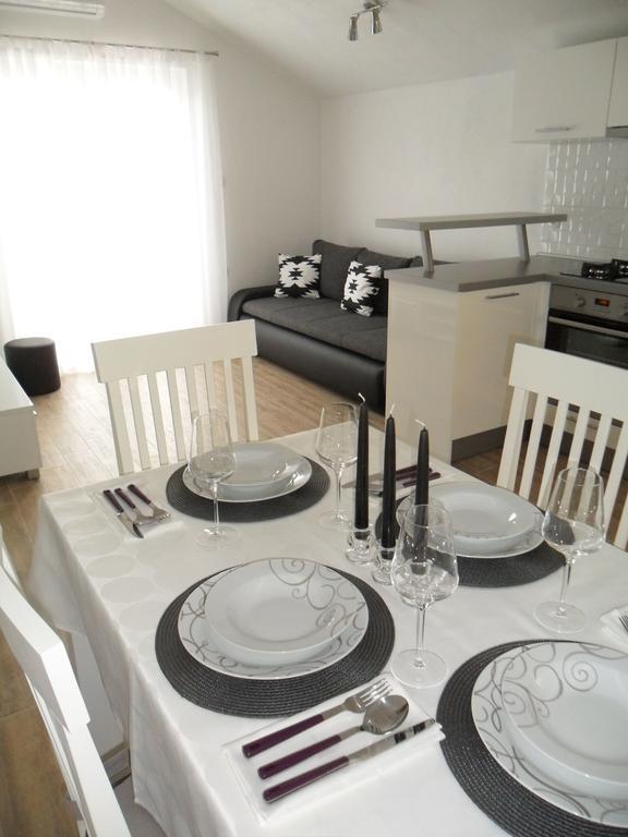 Apartmani Luka & Iva Šibenik Exteriör bild