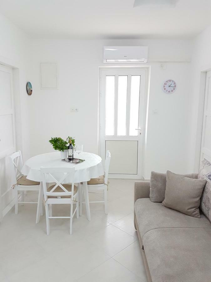 Apartmani Luka & Iva Šibenik Exteriör bild