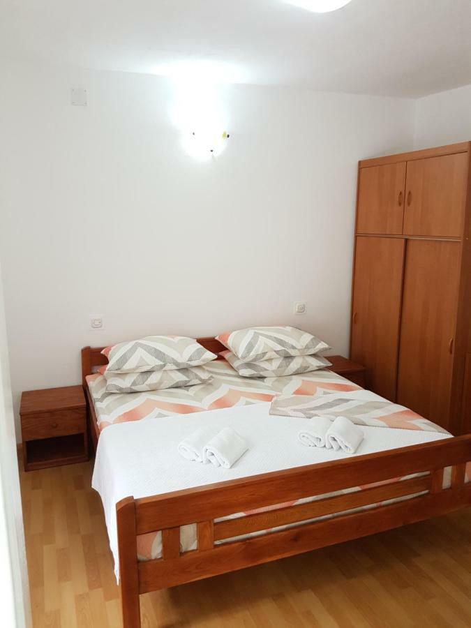 Apartmani Luka & Iva Šibenik Exteriör bild
